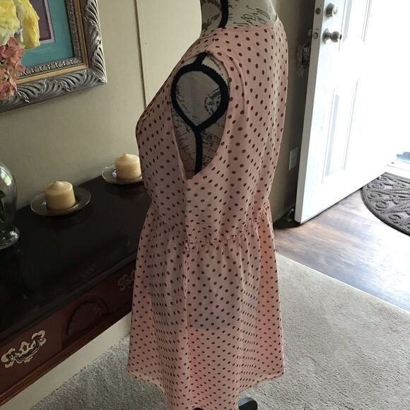 Esley medium Pink sleeveless dress Cinched…waist - Picture 8 of 10